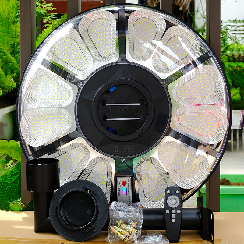 Đèn năng lượng mặt trời liền thể UFO 800W Maxsolar